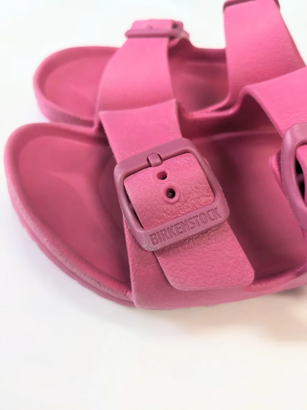 Birkenstock Arizona EVA Girls Bright Pink Sz US 11.5/EU 29 Two Strap Slides